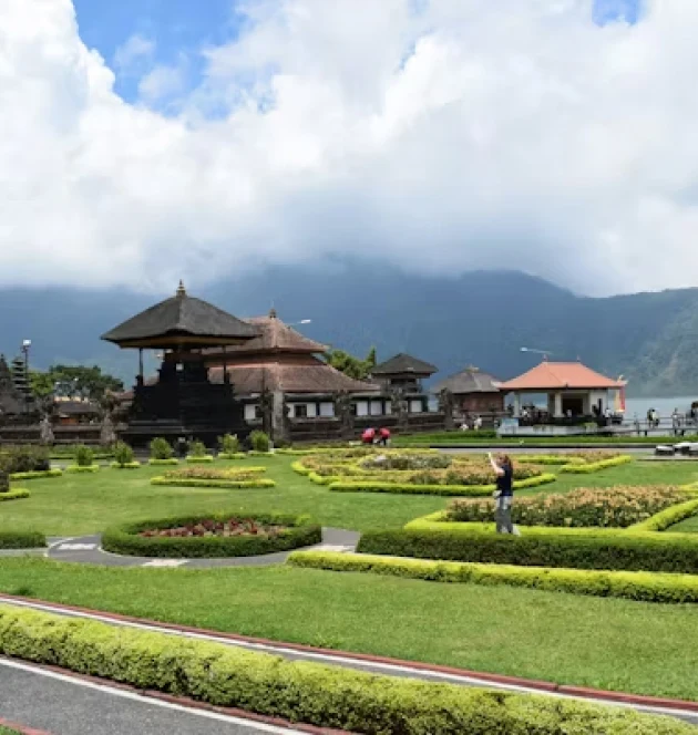 Ulundanu Beratan Temple